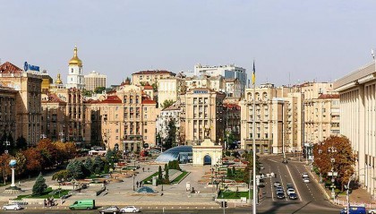 早安!世界丨多国驻乌克兰大使馆因袭击风险关闭；以总理：带回人质者奖500万美元