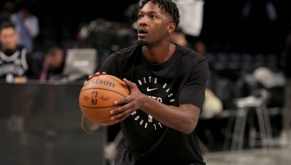 湖人送出拉塞尔等筹码 从篮网得到芬尼-史密斯+米尔顿