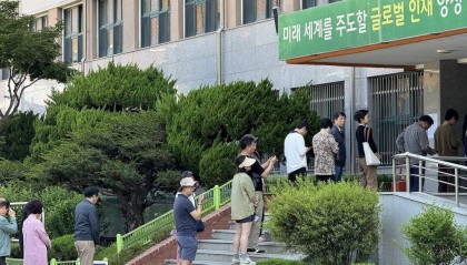 韩国总统选举投票结束 出口民调显示李在明将赢得大选