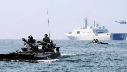 解放军做好准备！东部战区司令员亲自表态，当场撂下两句重话