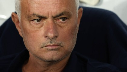 穆帅：两次欧冠冠军不会给对手施加压力！费内巴切的决战时刻