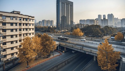 日均客流上涨近15%！成都坐公交的人为何多了→