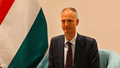 马克龙赌输了！才和中国闹翻，欧盟爆发“内讧”，都不用中方出手