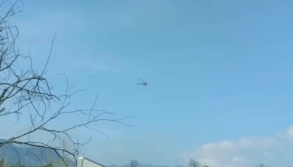 湖南衡阳滑翔伞坠落，医院：游客和教练身亡