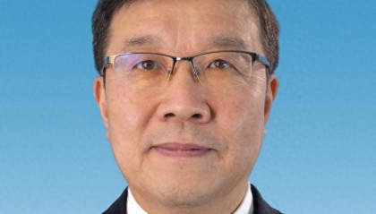 王武生，从福州赴任海口