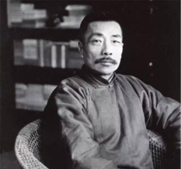 鲁迅先生当时的月工资是350块大洋！换成现在的人民币有多少钱？