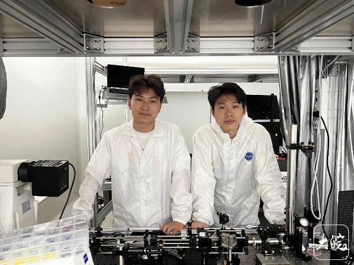 扶还是不扶？安徽大学这两名研究生用行动回应