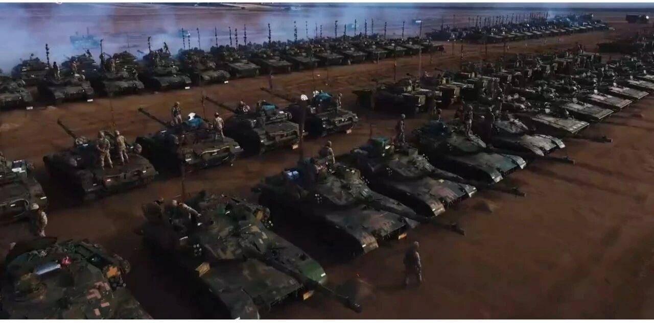 大场面！机器狗、无人机开路，实兵对抗演练画面公布